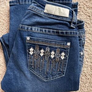Rock & Roll Cowgirl Embroidered Boot Cut Jeans 28/36